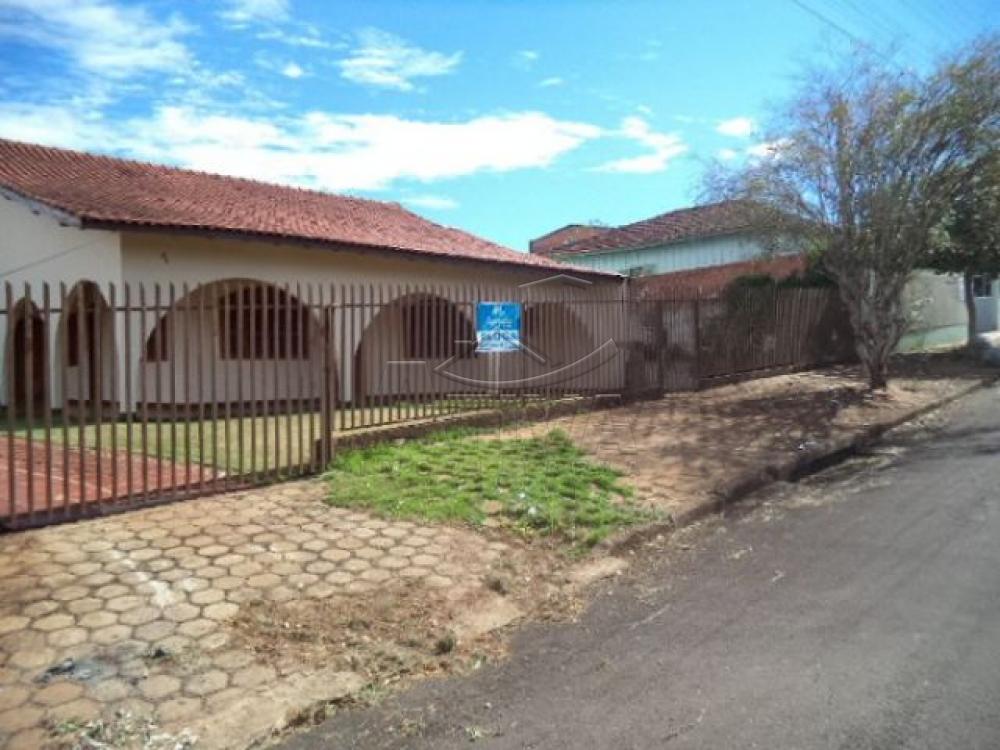 Fachada Alugar Casa / Padrão em Toledo R$ 3.400,00 - Foto 2