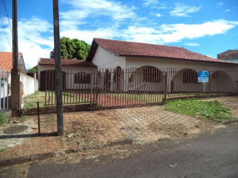 Fachada Alugar Casa / Padrão em Toledo R$ 3.400,00 - Foto 1