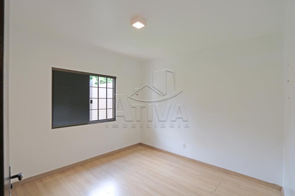 Alugar Casa / Padrão em Toledo R$ 2.300,00 - Foto 9 Alugar Casa / Padrão em Toledo R$ 2.300,00 - Foto 9