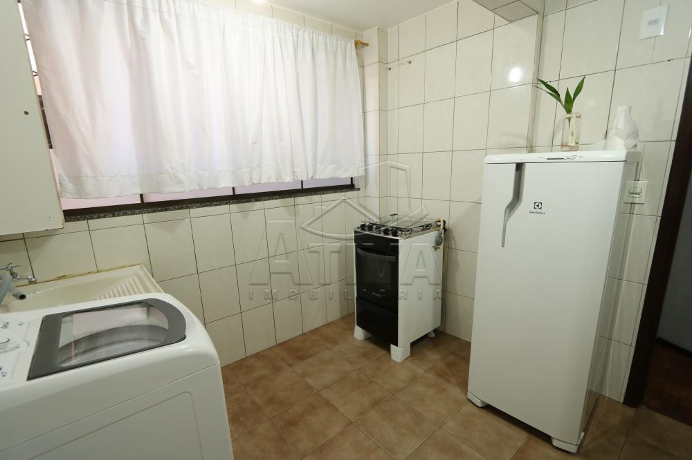 Cozinha Alugar Apartamento / Padrão em Toledo R$ 1.000,00 - Foto 7