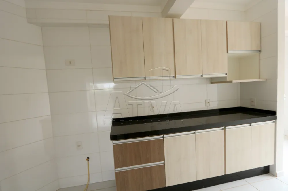 Alugar Apartamento / Padrão em Toledo R$ 2.350,00 - Foto 10
