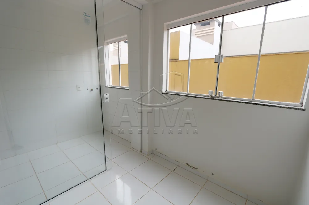 Alugar Apartamento / Padrão em Toledo R$ 2.350,00 - Foto 11