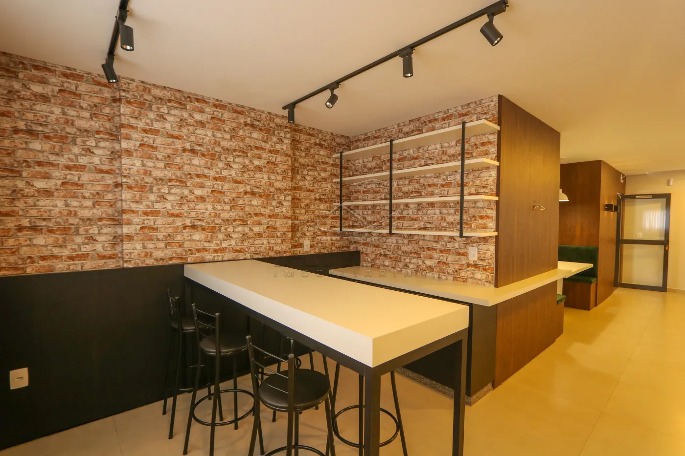Alugar Apartamento / Padrão em Toledo R$ 2.300,00 - Foto 24