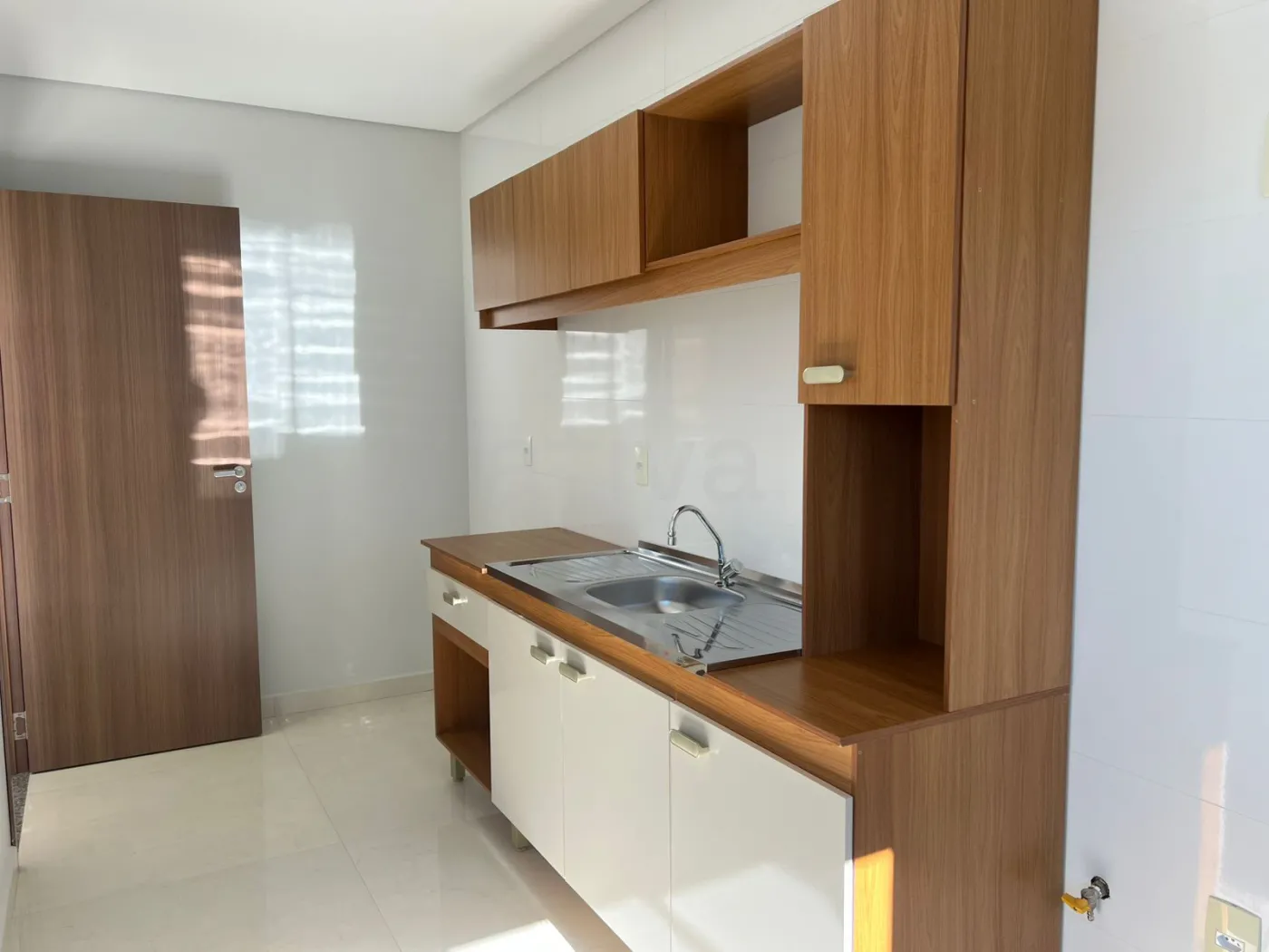 Alugar Apartamento / Padrão em Toledo R$ 2.300,00 - Foto 3