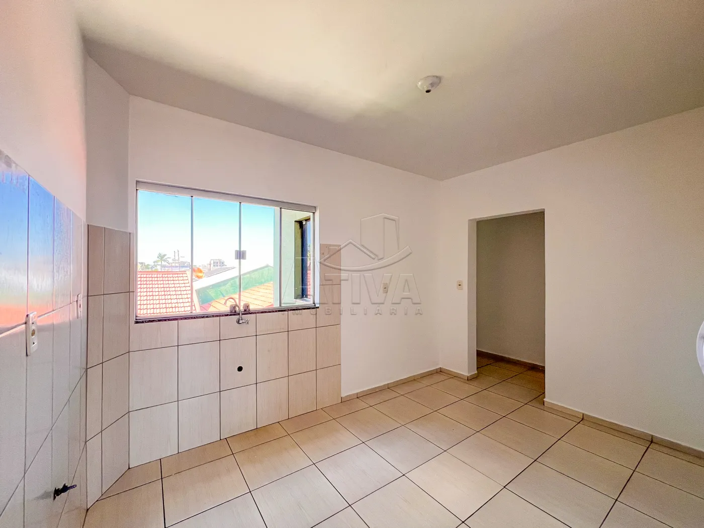 Alugar Apartamento / Padrão em Toledo R$ 1.400,00 - Foto 6