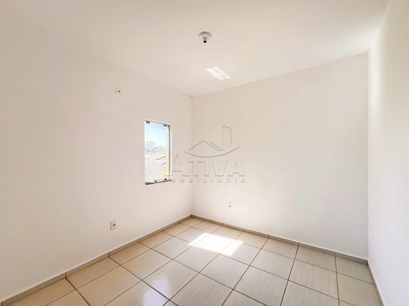 Alugar Apartamento / Padrão em Toledo R$ 1.400,00 - Foto 9