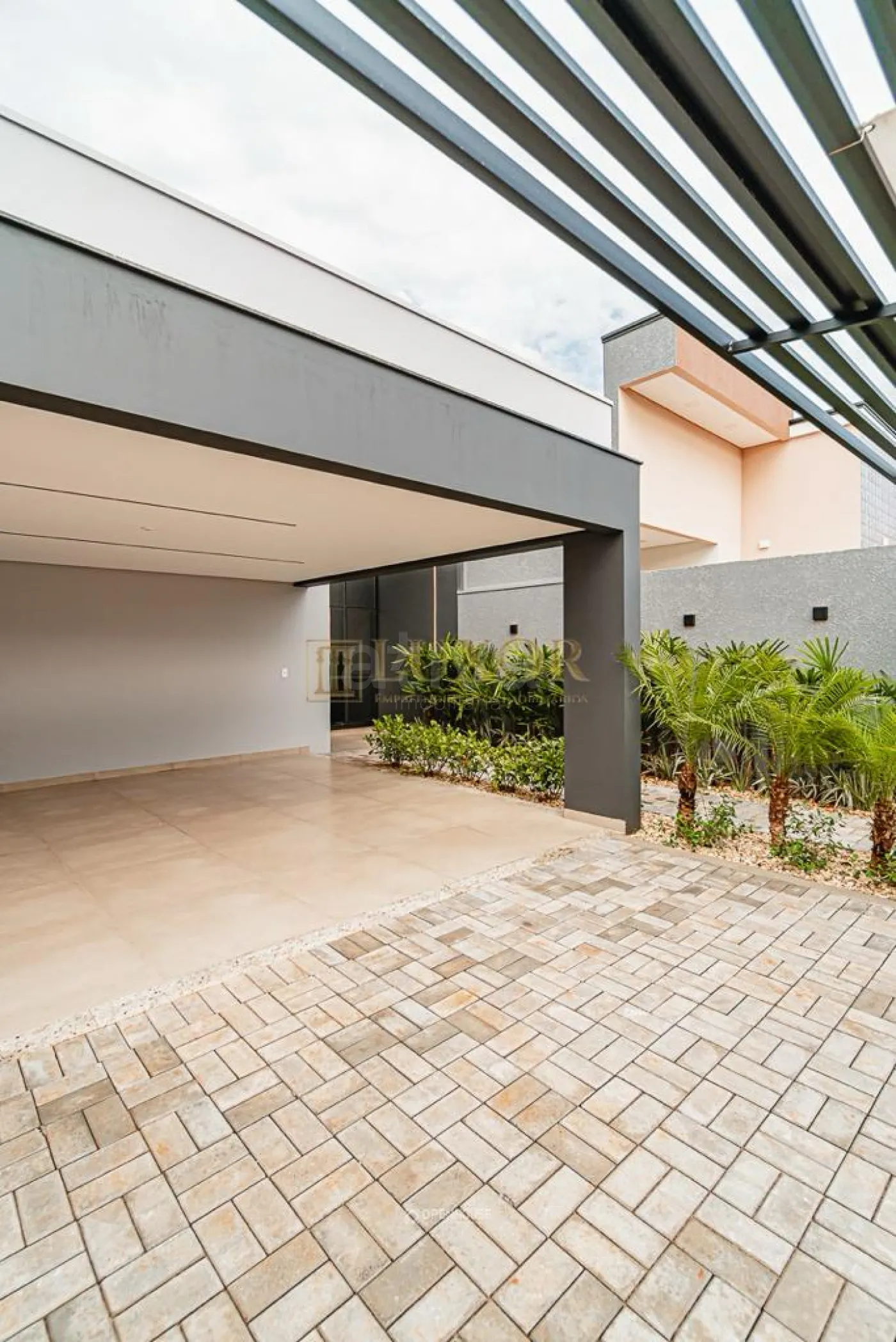 Comprar Casa / Padrão em Toledo R$ 970.000,00 - Foto 2