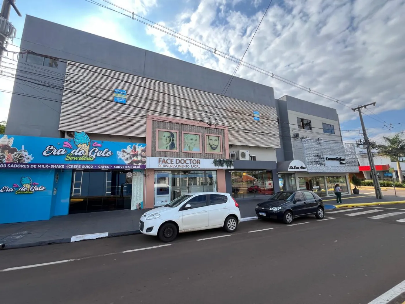 Alugar Comercial / Sala Comercial em Condomínio em Toledo R$ 4.000,00 - Foto 2