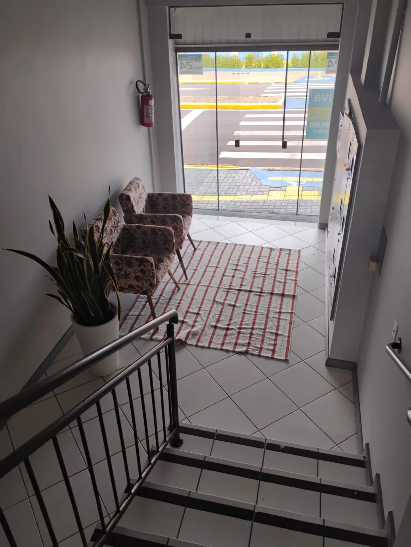 Alugar Comercial / Sala Comercial em Condomínio em Toledo R$ 4.000,00 - Foto 7