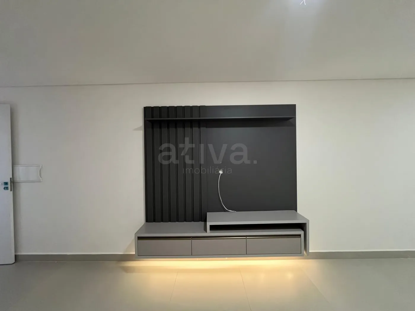 Alugar Apartamento / Padrão em Toledo R$ 2.500,00 - Foto 3