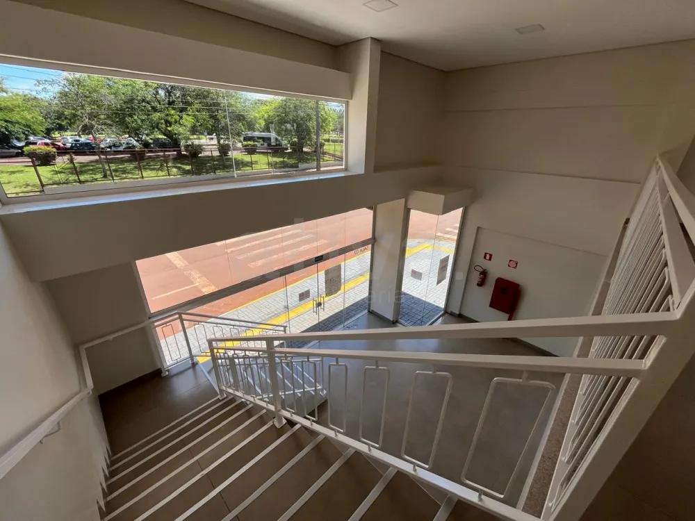 Alugar Comercial / Sala Comercial em Toledo R$ 3.350,00 - Foto 11