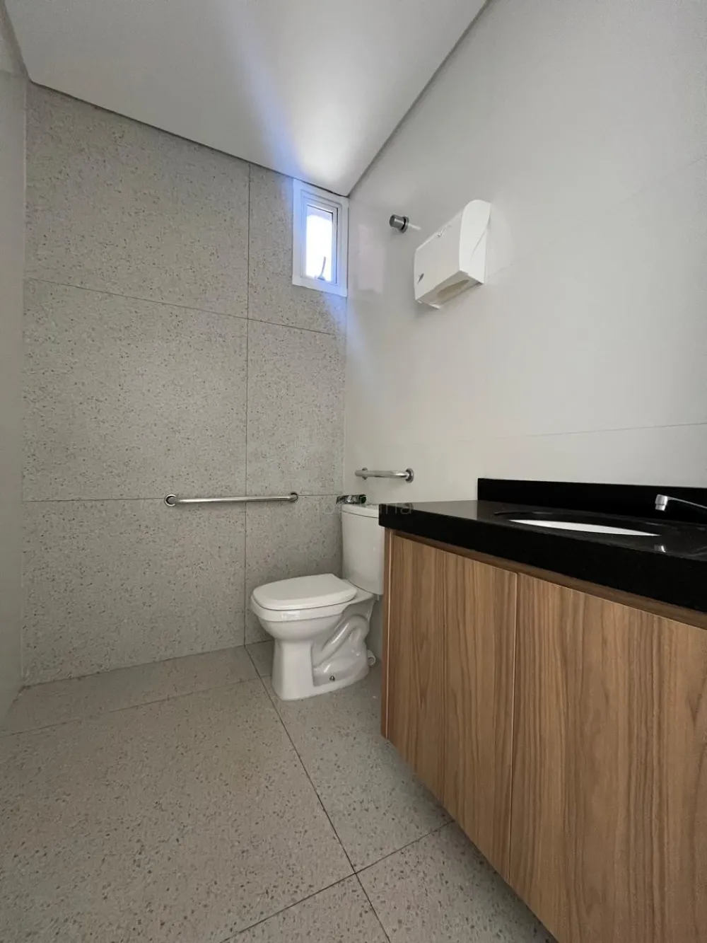 Alugar Comercial / Sala Comercial em Toledo R$ 3.350,00 - Foto 8