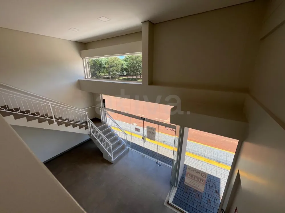 Alugar Comercial / Sala Comercial em Toledo R$ 3.350,00 - Foto 9