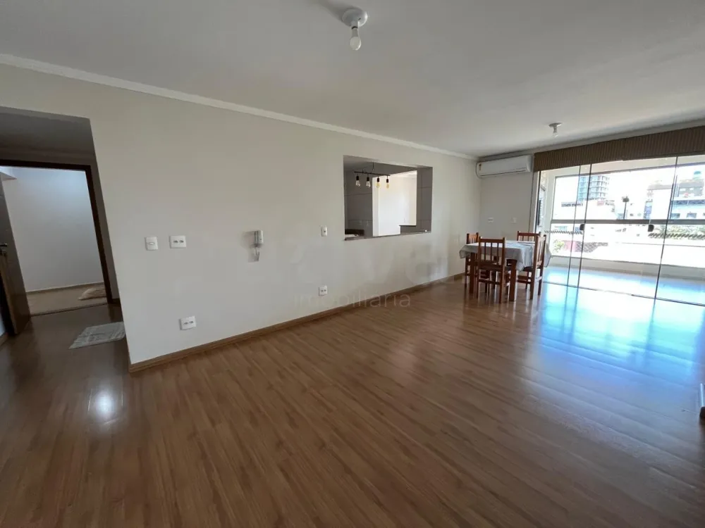 Alugar Apartamento / Padrão em Toledo R$ 2.700,00 - Foto 12