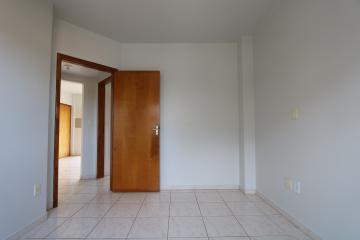 Alugar Apartamento / Padrão em Toledo R$ 950,00 - Foto 21 Alugar Apartamento / Padrão em Toledo R$ 950,00 - Foto 21