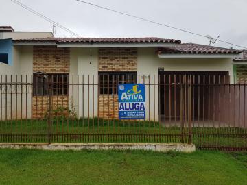 Alugar Casa / Padrão em Toledo. apenas R$ 1.250,00