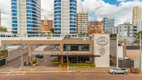 SALA COMERCIAL COM VISTA PARA O LAGO