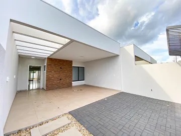 Alugar Casa / Padrão em Toledo. apenas R$ 680.000,00