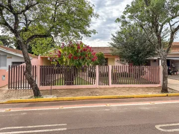 imagem 1 - Casa ampla na Vila Industrial com 04 dormitórios e sobra de terreno imagem 1 - Casa ampla na Vila Industrial com 04 dormitórios e sobra de terreno
